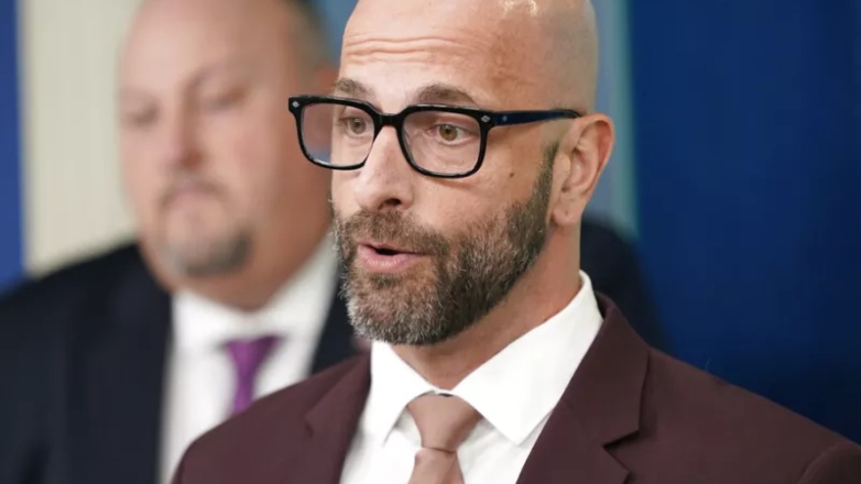 Ποιος είναι ο ελληνικής καταγωγής Δημήτρης Δασκαλάκης, που παραιτήθηκε από το CDC των ΗΠΑ