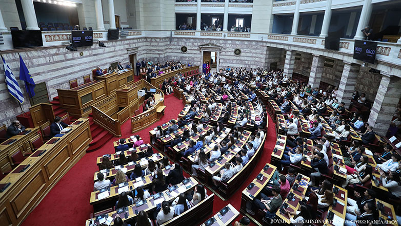 Βουλή: Ψηφίσθηκε το νομοσχέδιο για την «Αναμόρφωση Πειθαρχικού Δικαίου των υπαλλήλων του δημόσιου τομέα»