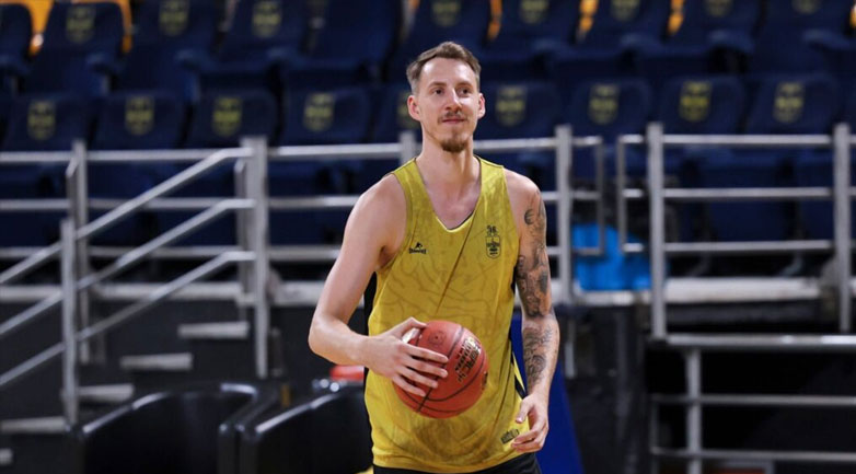 Άρης: Πρόβλημα με Κουλμπόκα