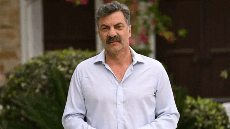 Στάθης Μαντζώρος: Διασωληνωμένος με εγκεφαλικό ο ηθοποιός