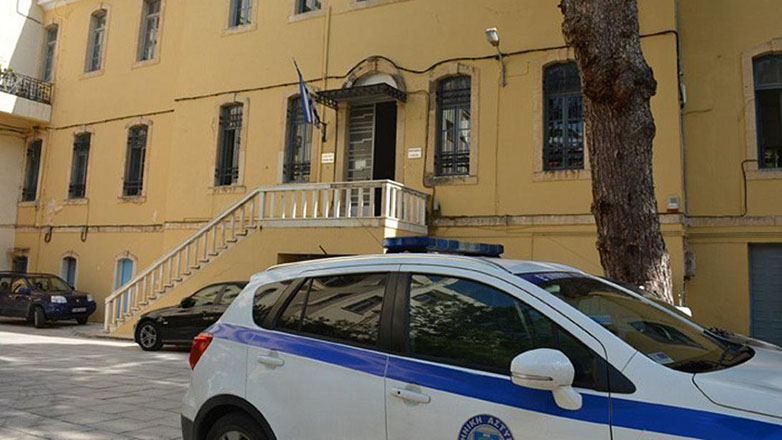 Χανιά: 21χρονος προσπάθησε να  πατήσει με το αυτοκίνητο τη σύντροφό του