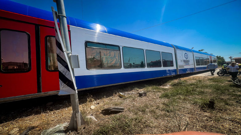 Hellenic Train: «Η αμαξοστοιχία IC55 παρέσυρε κοπάδι ζώων που μπήκε στη σιδηροδρομική γραμμή μετά τον Αλίαρτο»