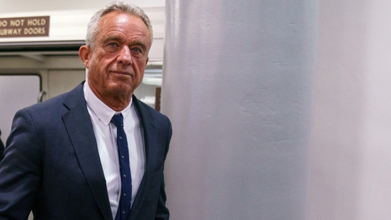 HΠΑ: Εννέα πρώην επικεφαλής των CDC κατηγορούν τον υπουργό Υγείας Κένεντι ότι «θέτει σε κίνδυνο» την υγεία όλων των Αμερικανών