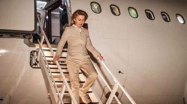 Το  FlightRadar24 διαψεύδει ότι παρενοχλήθηκε το αεροπλάνο της Φον ντερ Λάιεν