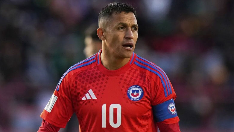 Ο Σάντσες υπέγραψε στην Σεβίλλη του Αλμέιδα