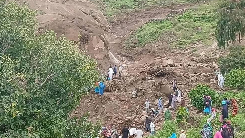 Κατολίσθηση αφάνισε ολόκληρο χωριό στο δυτικό Σουδάν – Πάνω από 1.000 νεκροί Κατολίσθηση αφάνισε ολόκληρο χωριό στο δυτικό Σουδάν – Πάνω από 1.000 νεκροί