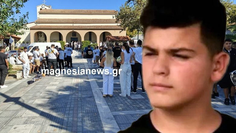 Βόλος: Ράγισαν καρδιές στην κηδεία του 17χρονου Νίκου