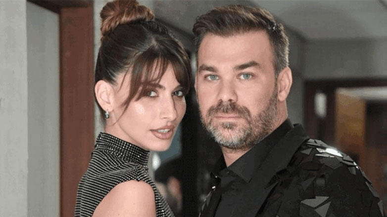 Ιωάννα Σαρρή: Αποχαιρετά το καλοκαίρι με φωτογραφίες από τις διακοπές με τον Γιώργο Σαμπάνη στα Κύθηρα