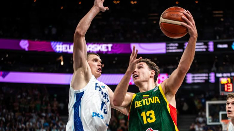 Ευρωμπάσκετ: Ρήξη χιαστού και μηνίσκου ο Γιοκουμπάιτις