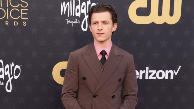 Ο Τομ Χόλαντ αποθεώνει τον Κρίστοφερ Νόλαν: «Η Οδύσσεια έχει το καλύτερο σενάριο που διάβασα ποτέ»