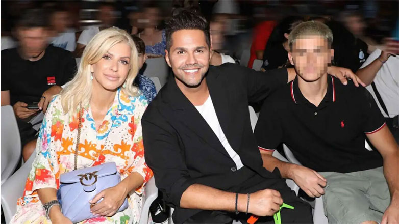 Γιώργος Τσαλίκης: Mε τη σύζυγό του, Δώρα Δημητροπούλου και τον 17χρονο γιο τους στο Δελφινάριο