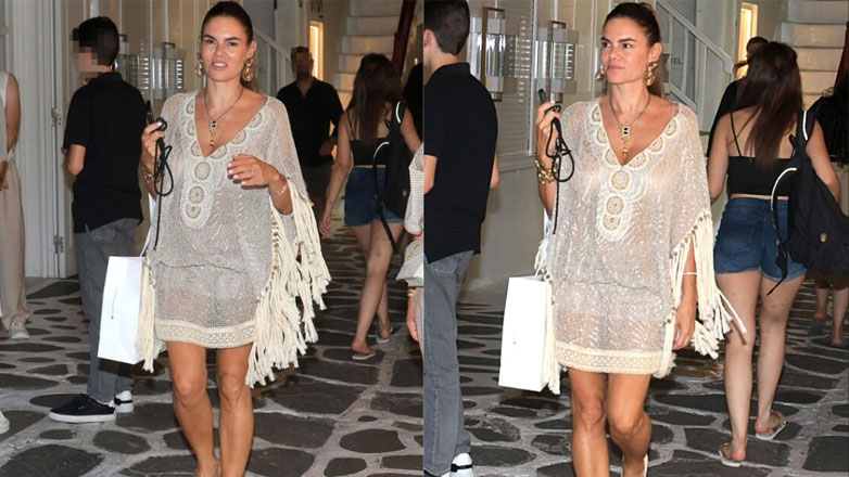 Μιράντα Πατέρα: Με αισθησιακή εμφάνιση στα Ματογιάννια – Κέντρισε τα βλέμματα με την εντυπωσιακή σιλουέτα της