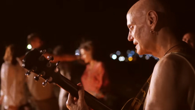 «Καθρεφτάκια»: Το νέο τραγούδι του Μιχαήλ Άνθη με τον Αλκιβιάδη Κωνσταντόπουλο