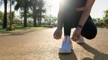 Έξι θετικά του να περπατάς μετά το φαγητό