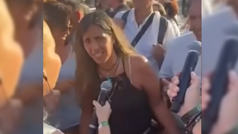 Αργεντινοί τραγουδούν το «Υπάρχω» στο Καλλιμάρμαρο