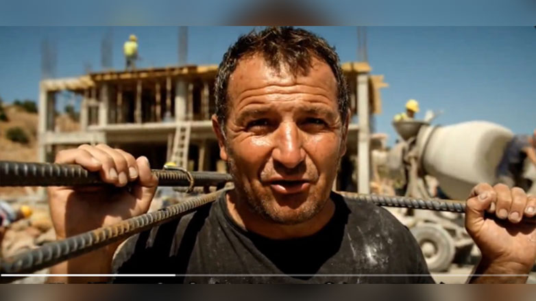 Βίντεο με απίθανο «τρολάρισμα» από το ΠΑΜΕ στην Κεραμέως για το 13ωρο