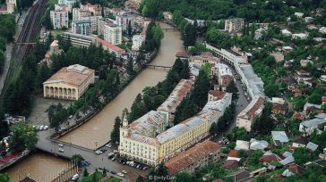 Γεωργία: «Πεθαίνουμε για να αναπνέουν καθαρά στην Ευρώπη»