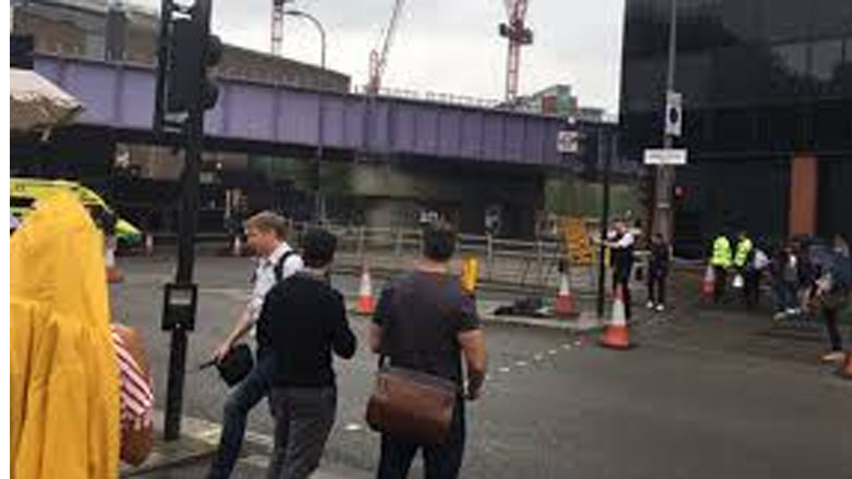 BBC: Πυρκαγιά στα πρώην κεντρικά γραφεία του Τηλεοπτικού Κέντρου