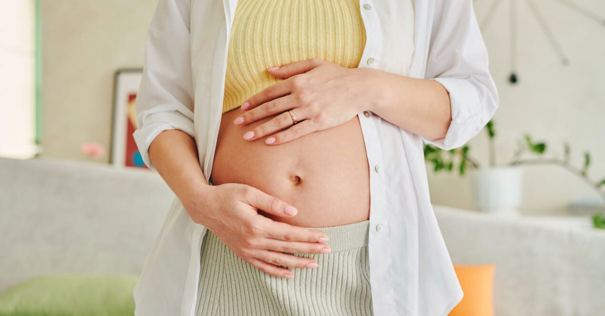 Εξωσωματική: Γονιδιακός έλεγχος εμβρύων για πιο γρήγορη εγκυμοσύνη, μετά τα 35