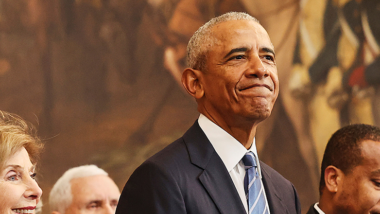 Οι Μπαράκ Ομπάμα και Τζίμι Κίμελ μεταξύ των νικητών της τελετής απονομής των Βραβείων Emmy 2025