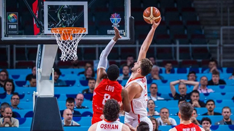 Ευρωμπάσκετ 2025: Στην τετράδα μετά από 24 χρόνια η Τουρκία, 91-77 την Πολωνία