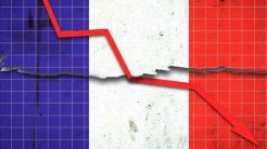 Η Γαλλία βυθίζεται σε πολιτική και δημοσιονομική κρίση