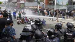 Νεπάλ: Άρση απαγόρευσης στα κοινωνικά δίκτυα μετά από αιματηρές διαδηλώσεις με 19 νεκρούς