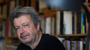 Πέτρος Τατσόπουλος για καρδιοχειρουργό που συνελήφθη για φακελάκι: «Γηράσκω αεί διδασκόμενος…»