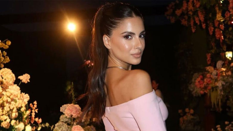 Αλεξάνδρα Νίκα: Μας δείχνει μέσα από βίντεο τα βαπτιστικά ρούχα του γιου της, Βασίλη