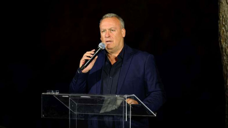 Ταρνατόρος: «Video check, τάραφλεξ, LED και οθόνες»