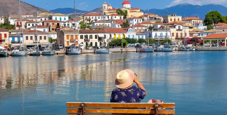 Σεπτέμβρης στο γραφικό και πανέμορφο Γαλαξίδι στη Φωκίδα