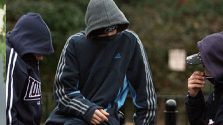 Πετράλωνα: Βίαιη επίθεση σε ανήλικο μαθητή από τέσσερα άτομα