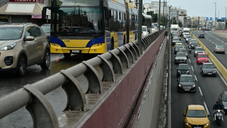 Στα «κόκκινα» η κίνηση στην άνοδο της Κηφισίας
