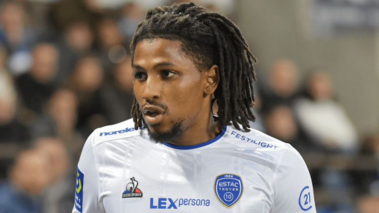 Κηφισιά: Παίρνει δανεικό τον Λαρουσί από την Τρουά