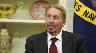 Ο Λάρι Έλισον έγινε ο πλουσιότερος άνθρωπος στον κόσμο