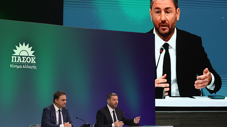 Ανδρουλάκης από ΔΕΘ: Η νίκη του ΠΑΣΟΚ προϋπόθεση για πολιτική αλλαγή