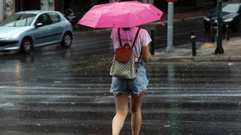 Καιρός: Δροσιά μόνο τη Δευτέρα και από Τρίτη πάλι ζέστη