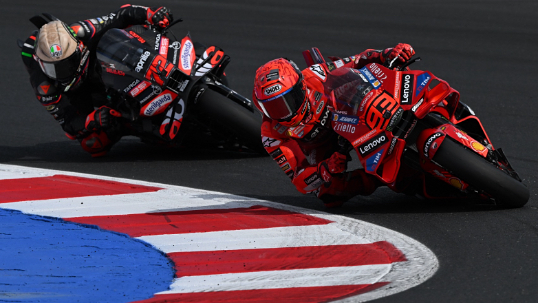 MotoGP: Ο Marc Marquez κρατάει πίσω τον Bezzecchi σε μια αγωνιώδη μονομαχία στο Misano