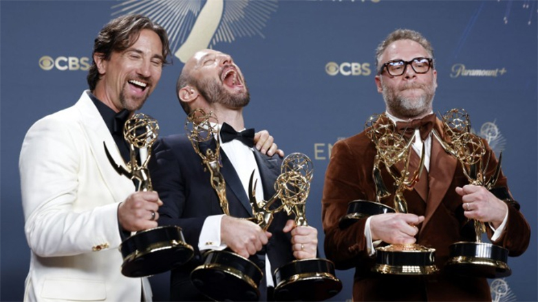 Ο Σεθ Ρόγκεν κατέρριψε το ρεκόρ βραβείων Emmy σε μία τελετή απονομής