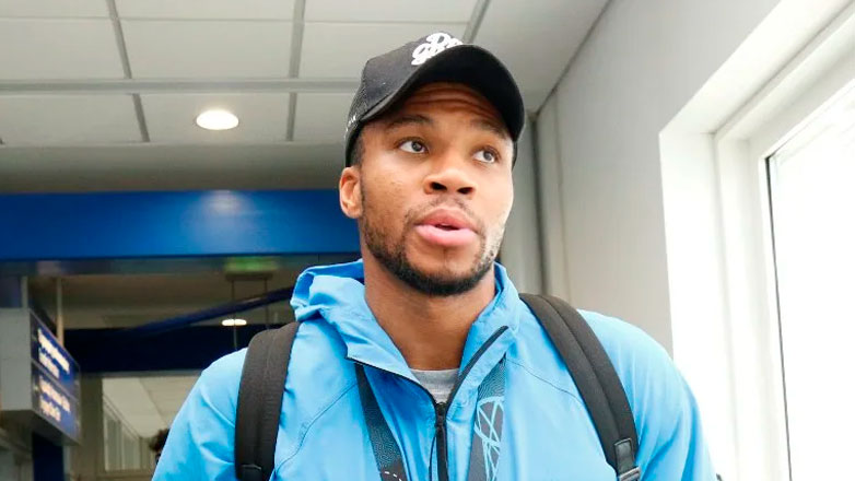 Γιάννης: «Πάρτε τις τουρκικές σημαίες από εδώ»