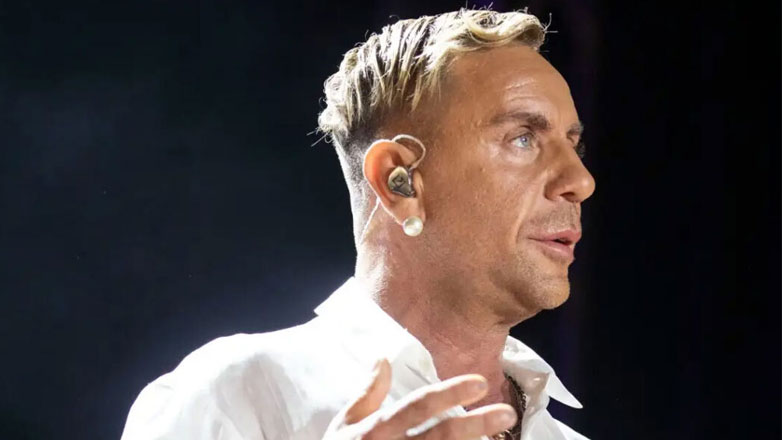 Γιώργος Μαζωνάκης: Η πρώτη εμφάνιση – έκπληξη στη σκηνή μετά την περιπέτεια στο Δρομοκαΐτειο