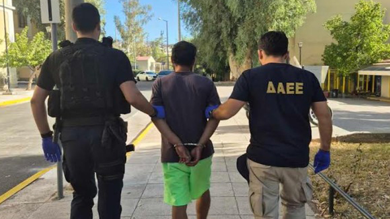 Πλούσια η δράση του Παλαιστίνιου που συνελήφθη για παρενόχληση ανήλικων κοριτσιών στο Αιγάλεω