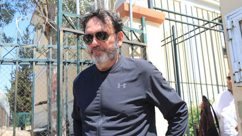 Στάθης Αγγελόπουλος: «Δεν θέλω να της ξαναμιλήσω» – Οι πρώτες του δηλώσεις έξω από το δικαστήριο