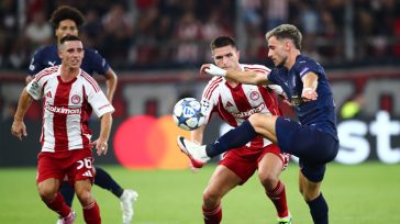 Champions League: Ο Ολυμπιακός κόλλησε στο μηδέν (0-0) απέναντι στην Πάφο των 10 παικτών