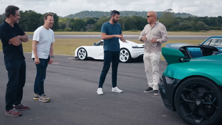 Όταν οι Rimac, Koenigsegg και Rob Dickinson οδήγησαν ο ένας τα υπεραυτοκίνητα του άλλου (Βίντεο)