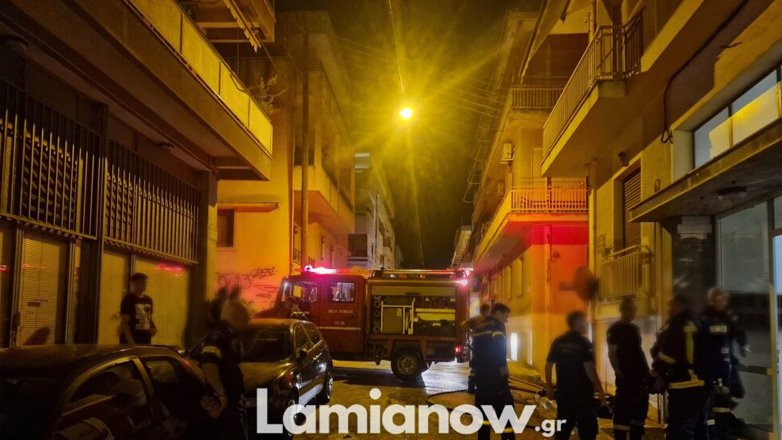 Λαμία: Έξι άτομα στο νοσοκομείο από φωτιά σε διαμέρισμα