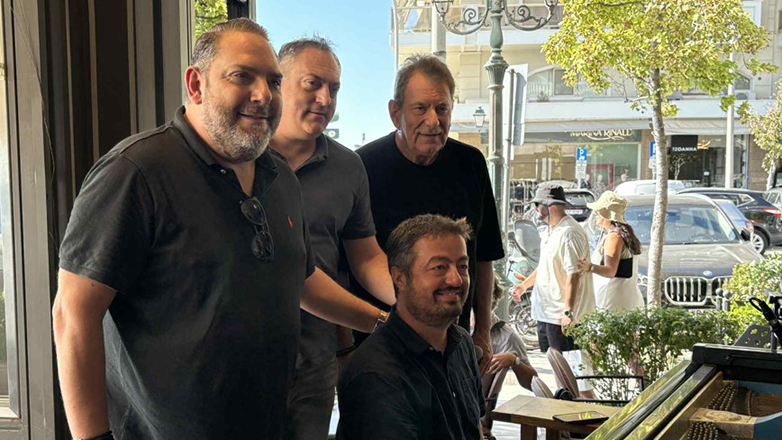 «Τα πήρες όλα και έφυγες»: Στη Θεσσαλονίκη η μουσικοθεατρική παράσταση για τον Στράτο Διονυσίου