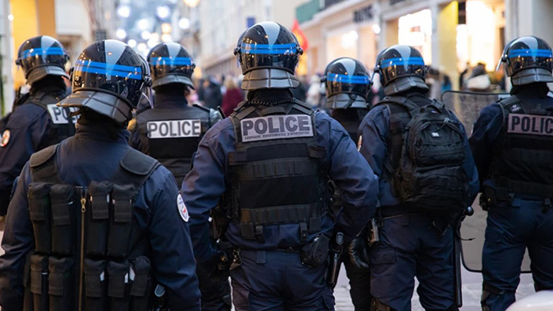 Βρετανία: Τρεις συλλήψεις ατόμων που κατηγορούνται ότι βοήθησαν τις ρωσικές υπηρεσίες κατασκοπείας