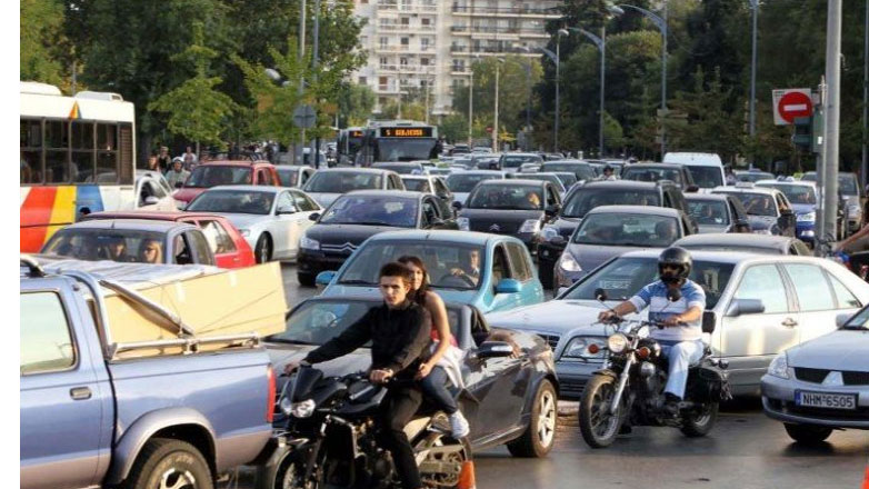 Μποτιλιάρισμα στην κάθοδο του Κηφισού λόγω ακινητοποίησης οχήματος και τροχαίου