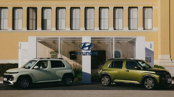 Art Athina: Η τέχνη συναντά την κίνηση και το μέλλον αποκτά μορφή- Γιατί οι προβολείς πέφτουν στην Hyundai